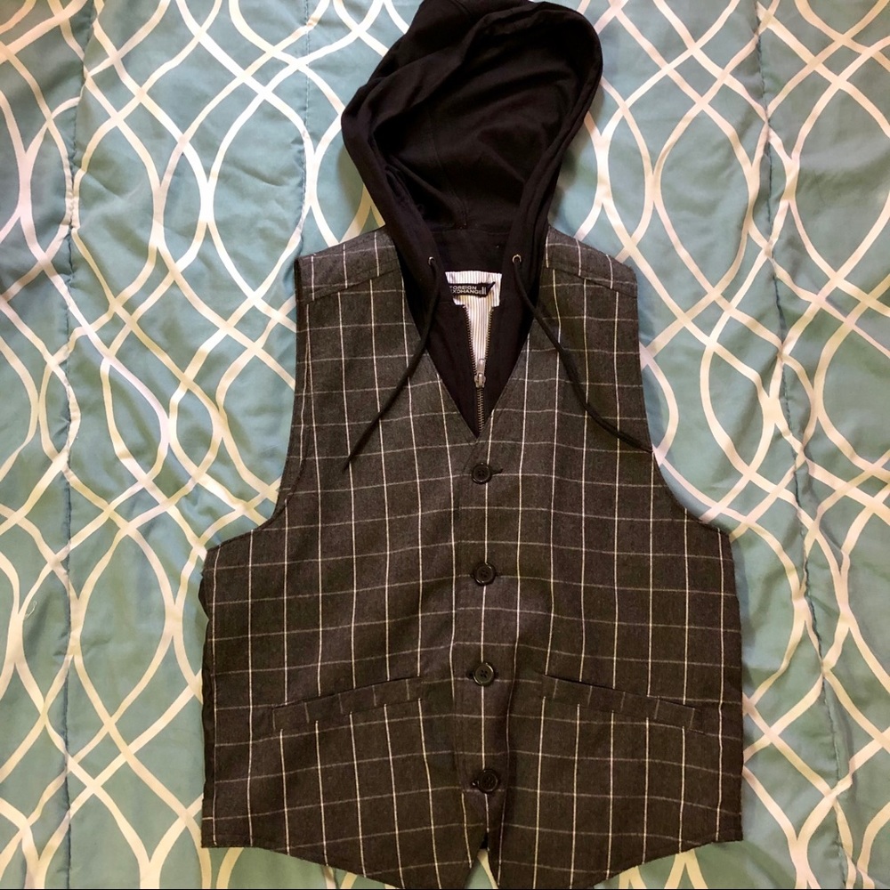 Foreign exchange hoodie vest size M